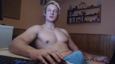 blondmusclemodel  07-01-2022